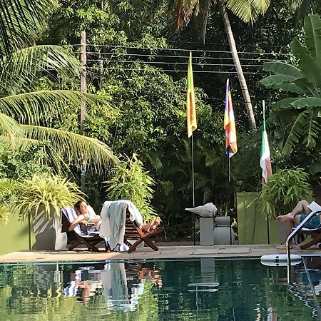 Hotel Heladiv Anuradhapura Esterno foto