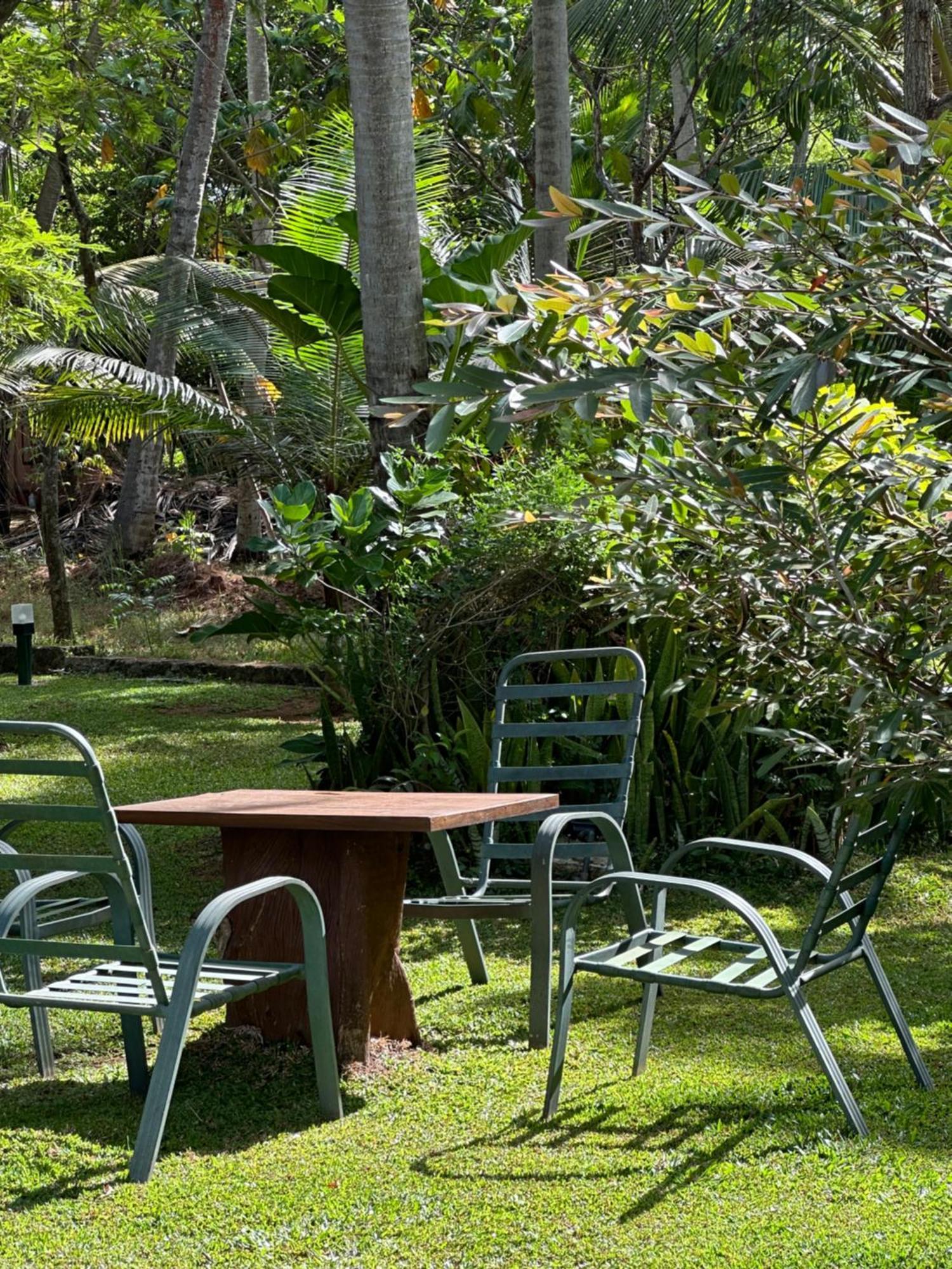 Hotel Heladiv Anuradhapura Esterno foto