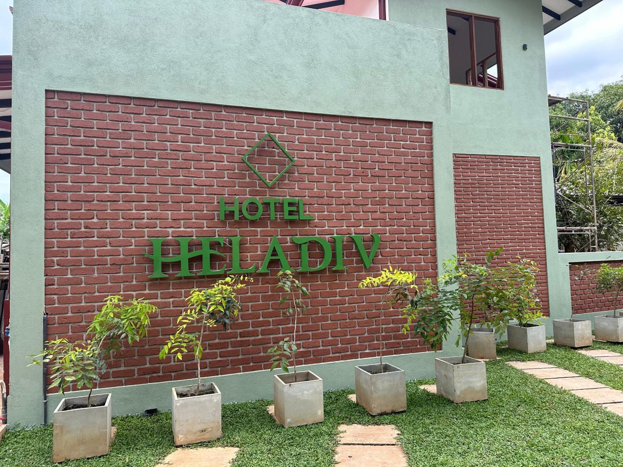 Hotel Heladiv Anuradhapura Esterno foto