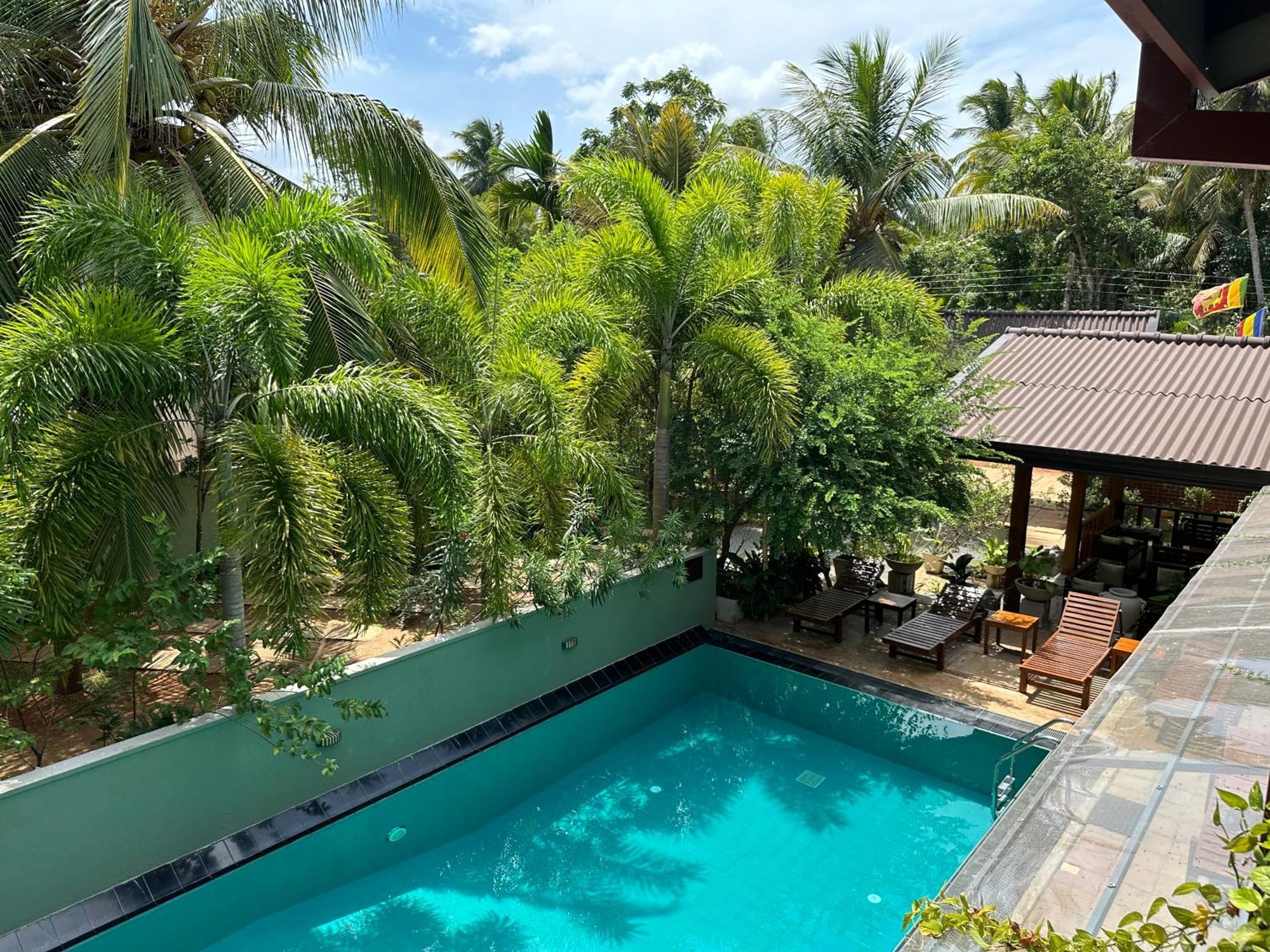 Hotel Heladiv Anuradhapura Esterno foto