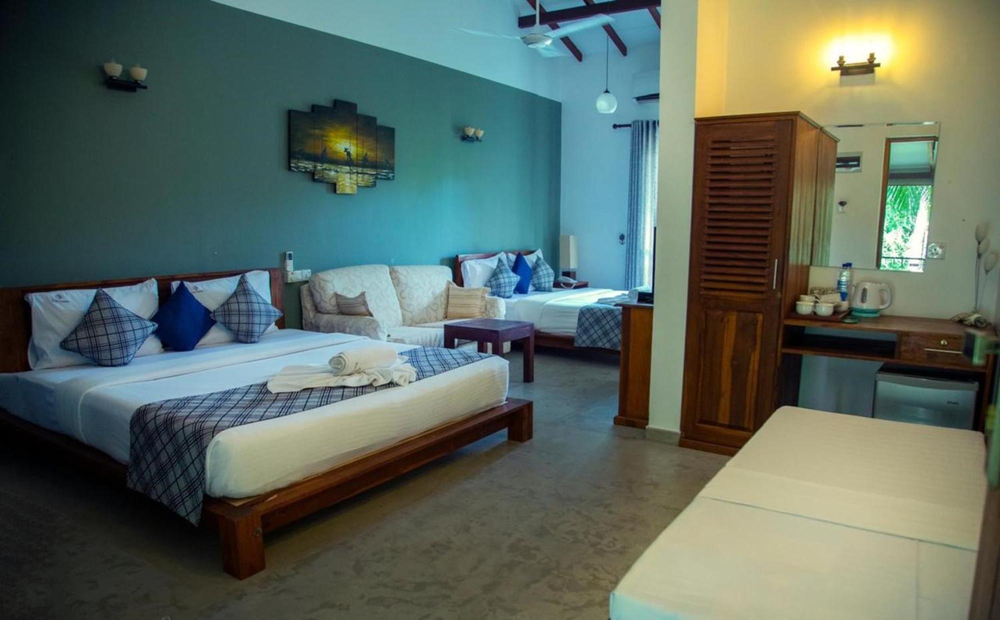Hotel Heladiv Anuradhapura Esterno foto
