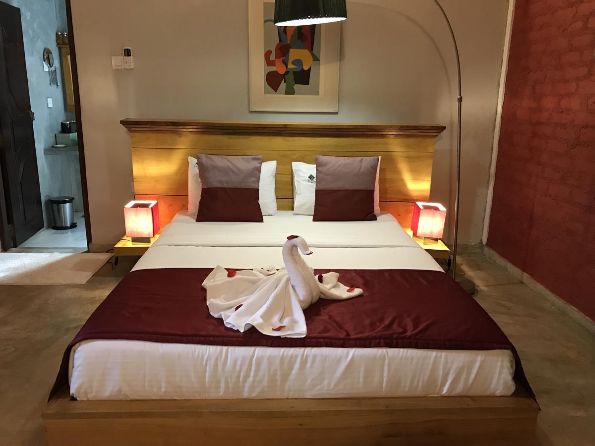 Hotel Heladiv Anuradhapura Esterno foto