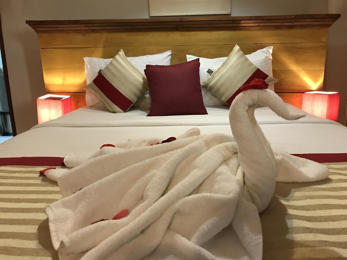 Hotel Heladiv Anuradhapura Esterno foto