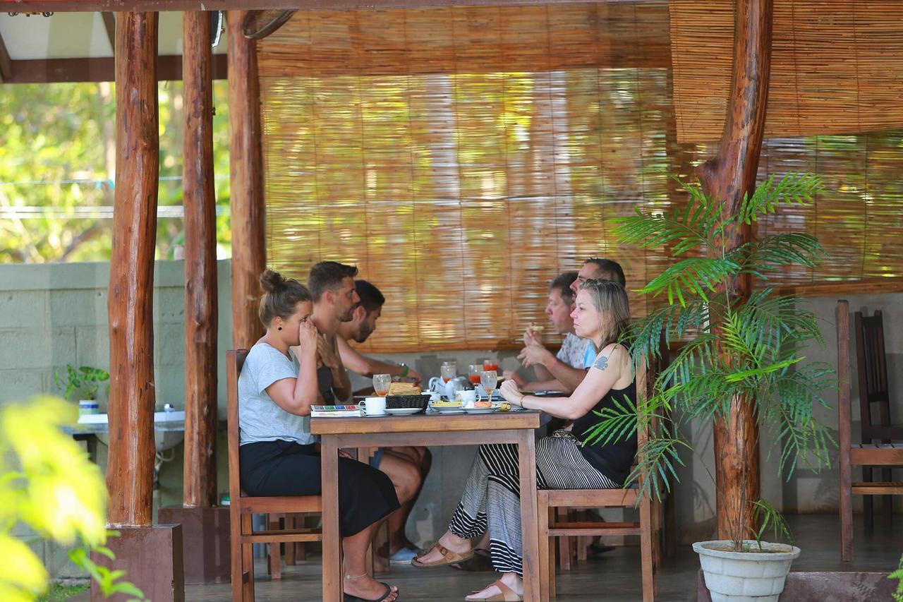Hotel Heladiv Anuradhapura Esterno foto